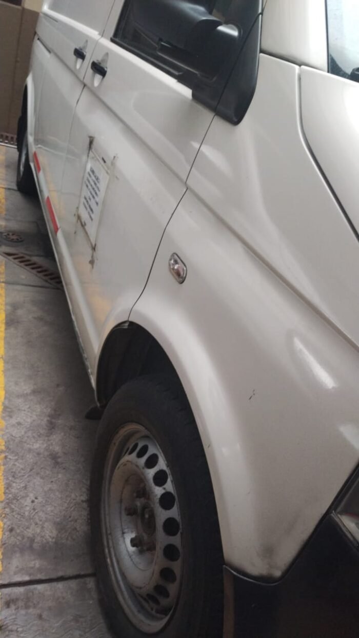 Camioneta Volkswagen Eurovan 2008 - Image 2
